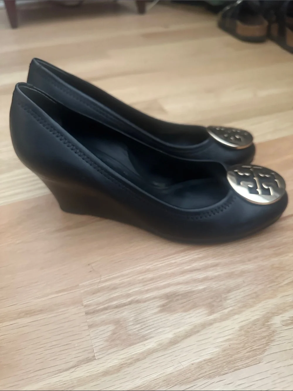 Tory Burch wedge heel black and gold